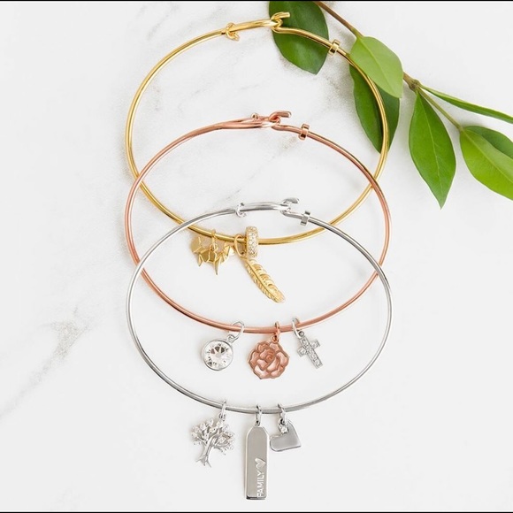 Lockets, earrings, bracelets, charms and watches!! - Picture 1 of 6